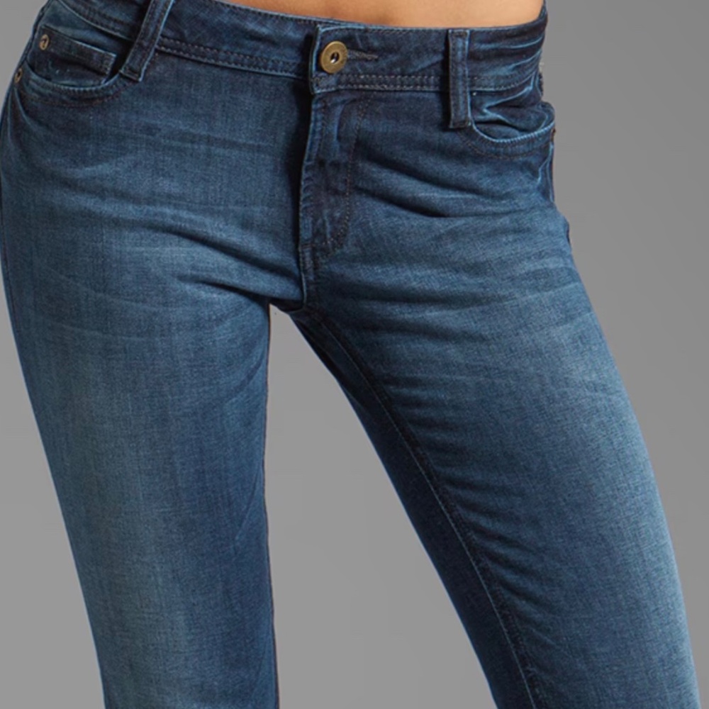 DL 1961 TONI Low Rise Cropped Stretch Jeans, Size 24.